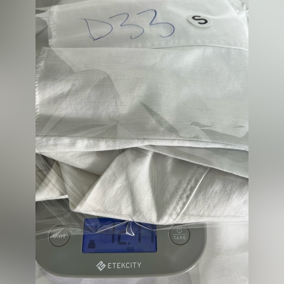 Kut from the Kloth Kara Fray Hem White Denim Jacket Size Small NWT - Picture 12 of 12